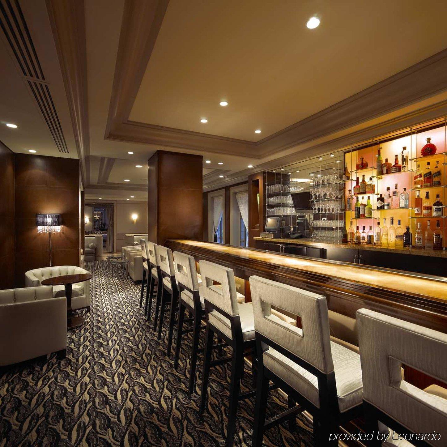 Hilton Checkers Los Angeles Restoran gambar